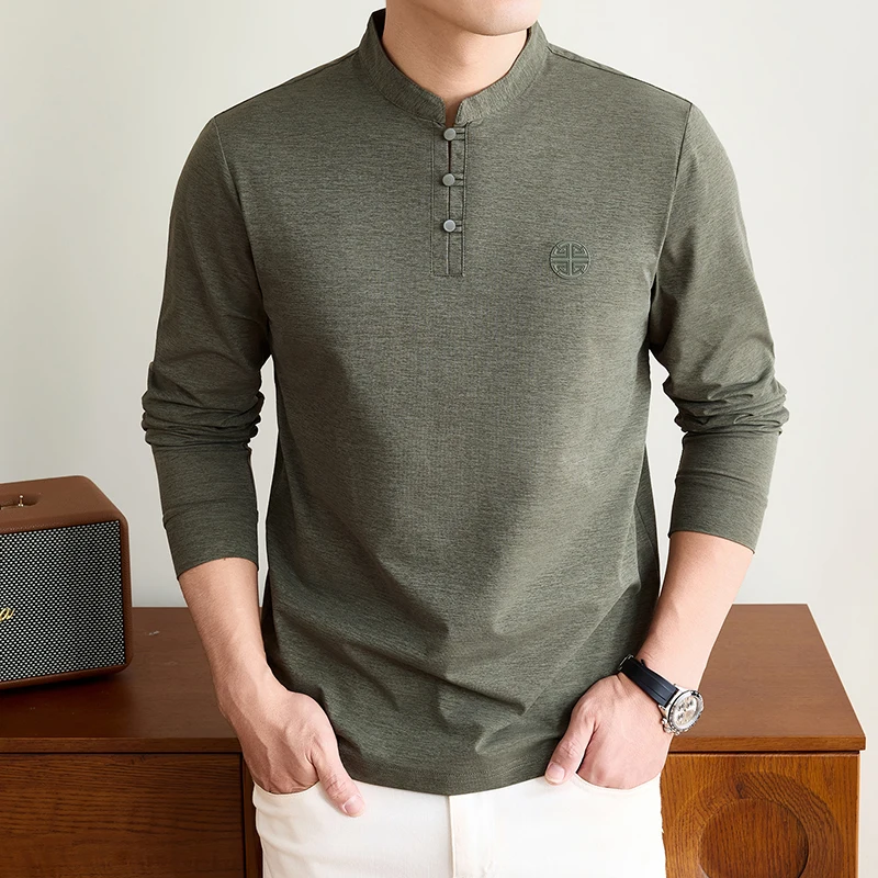 Embellish Knit - Herren-T-Shirt mit Mandarin-Kragen und langen Ärmeln,